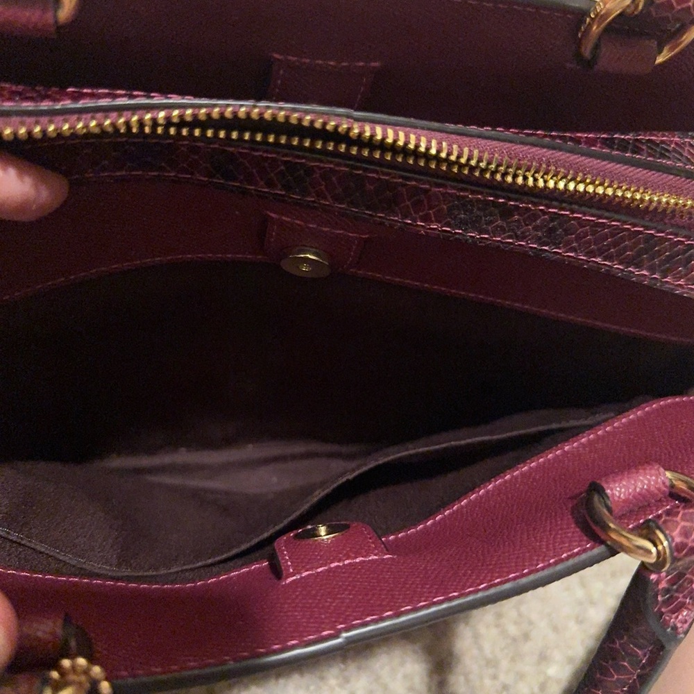 Coach Bag Maroon - Picture 11 of 13